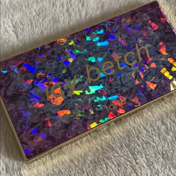 Tarte IcyBetch Eye & Cheek palette - Picture 4 of 5